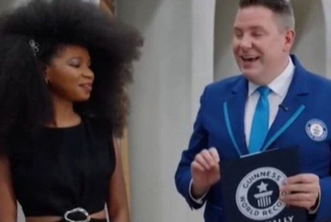 Tudo pelo Guinness: com habilidades inusitadas, pessoas alcançam recordes estranhos