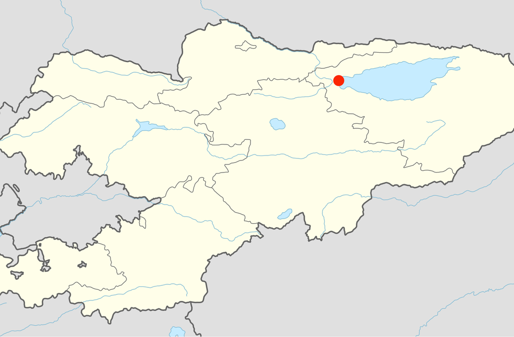 Entre setembro e outubro, os trabalhos se concentraram em Toru-Aygyr, no noroeste do lago, onde o sítio reúne restos de uma grande aglomeração medieval. A cidade prosperou entre os séculos 10 e 13, mas afundou no século 15, possivelmente por causas tectônicas, ambientais ou ligadas ao nível das águas.