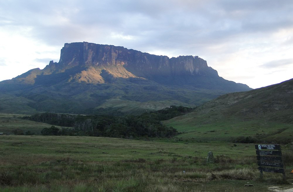 Monte Roraima, o platô misterioso que inspirou Conan Doyle em ‘O Mundo Perdido’