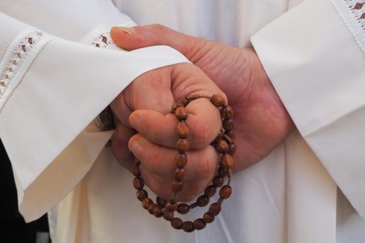 Padre, foto NEUTRA - Marek/Pixabay