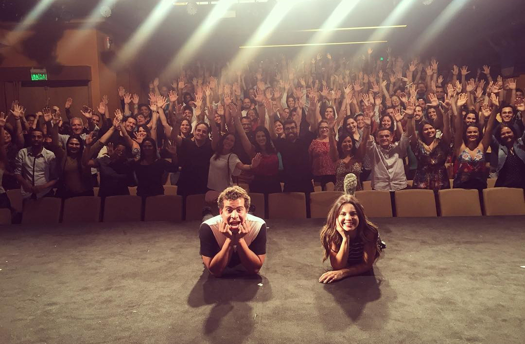 Sthefany é formada em artes cênicas e sempre buscou aprimorar a técnica com cursos e oficinas. Sua dedicação à profissão é evidente em cada papel que interpreta. Além da TV, já atuou no teatro e no cinema. Ela valoriza personagens com profundidade emocional, e o compromisso com a arte é um dos pilares de sua carreira.