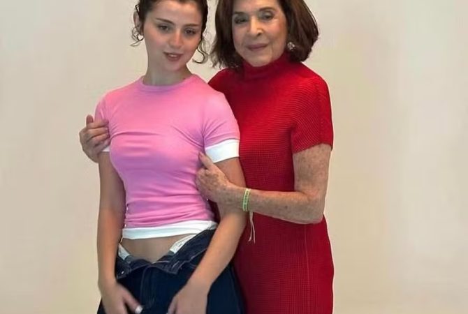 Betty Faria e a neta Valentina: ensaio fotográfico e legado familiar no cinema