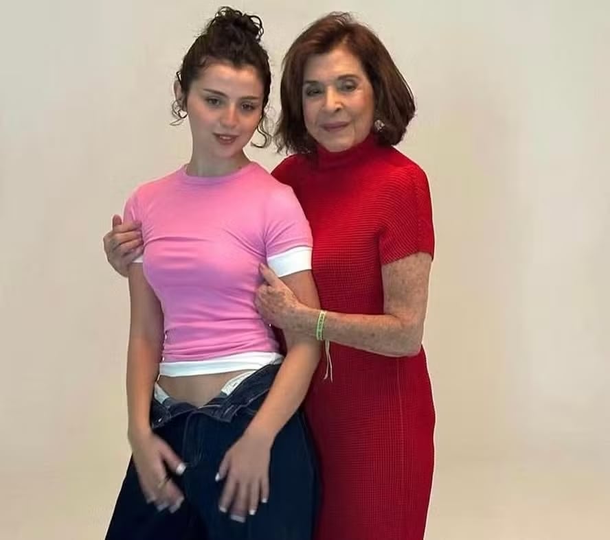 Betty Faria e a neta Valentina: ensaio fotográfico e legado familiar no cinema