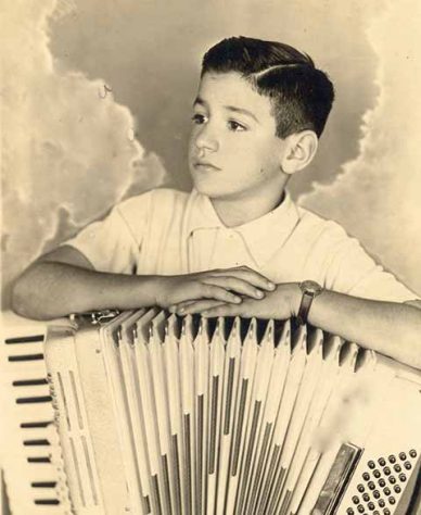 Músico Wagner Tiso faz 80 anos