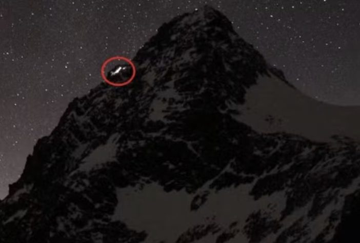 Alpinista que 'deixou a namorada para morrer' no alto de montanha gelada pode pegar três anos de prisão - Reprodução