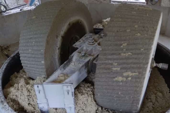 Papel Xuan, China tem técnica milenar tombada pela Unesco para fabricar o maior papel do mundo - Reprodução/YouTube