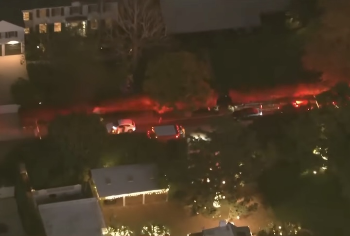 Ainda segundo a revista People, o filho do casal, Nick Reiner, de 32 anos, seria o principal suspeito — até a manhã do dia 15 de dezembro isso ainda não havia sido confirmado pelas autoridades.