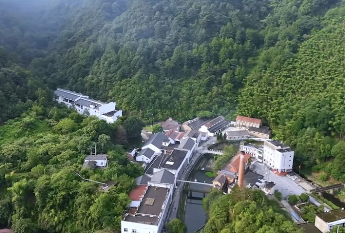 Papel Xuan, China tem técnica milenar tombada pela Unesco para fabricar o maior papel do mundo - Reprodução/YouTube