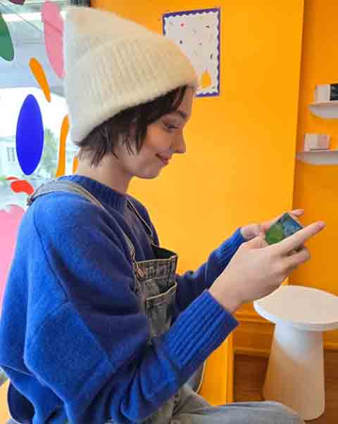 No mesmo mês, foi confirmada como uma das vozes da terceira temporada de “Star Wars: Visions”, que estreou em outubro. Ela também integra o elenco de dubladores do filme “The Angry Birds: o Filme 3”, previsto para chegar aos cinemas em dezembro de 2026.
