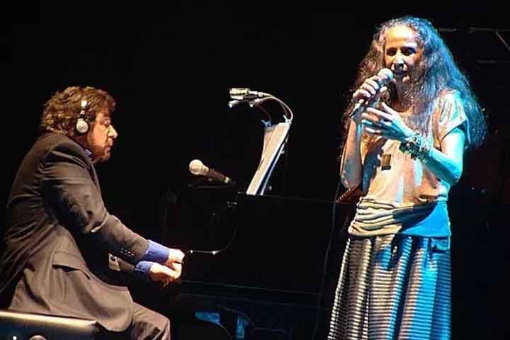 Segundo o jornal “O Tempo”, um dos planos de Tiso para 2026 é realizar uma turnê pelo país, que deve contar com participações de nomes como Caetano Veloso, Djavan e Maria Bethânia. Em cada cidade, a proposta é incluir um artista local nas apresentações, ampliando o caráter celebrativo do projeto. 
