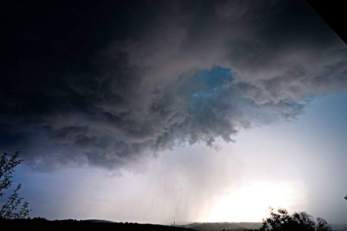 Nuvens - Chuva de granizo