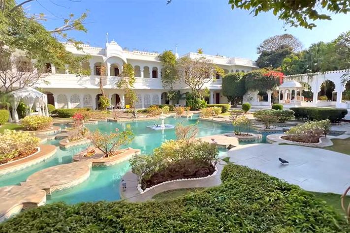 Taj Lake Palace, hotel histórico de luxo na Índia, no Lago Pichola, em Udaipur - Reprodução do Yotubhe Canal ST Travel / ST Viagens