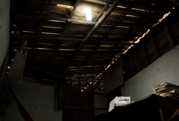 Brasileiro Alfredo Moser inventou lâmpada de garrafa PET e ganhou reconhecimento internacional - Reprodução/YouTube