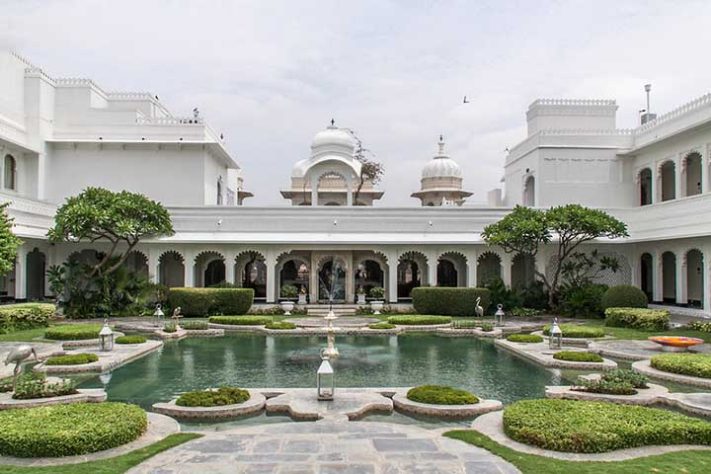 Taj Lake Palace, hotel histórico de luxo na Índia, no Lago Pichola, em Udaipur - Reprodução do Flickr Arnie Papp