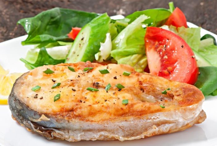 Filé de peixe, foto NEUTRA - Freepik/timolina