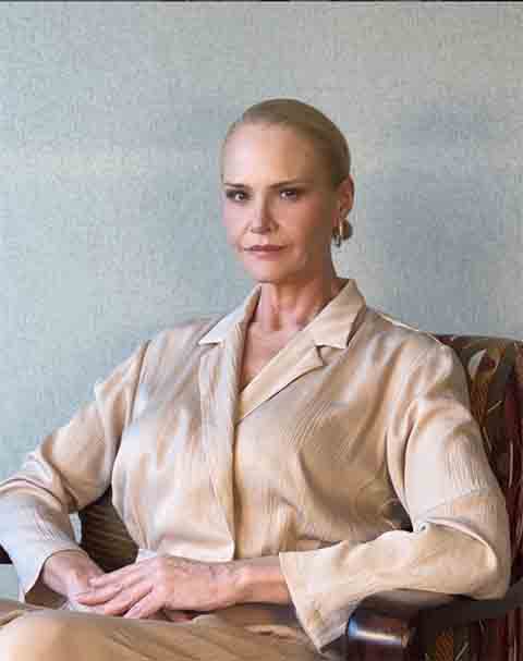 Ela permaneceu em coma por quatro dias, mas se recuperou sem deixar sequelas. O caso teve ampla repercussão e contribuiu para discussões sobre os riscos associados ao procedimento estético.
