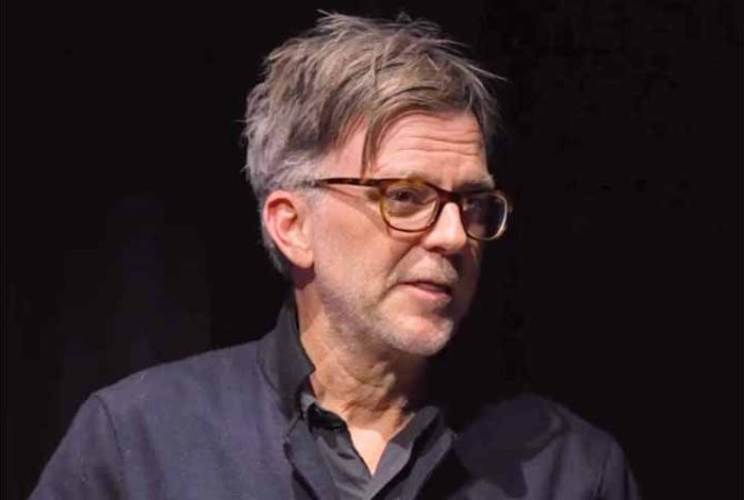 Paul Thomas Anderson, diretor de ‘Uma Batalha Após a Outra’, fatura prêmio que é ‘termômetro quente’ do Oscar; veja