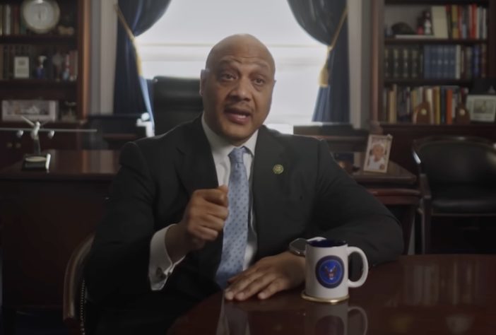 Documentário com depoimentos de autoridades dos Estados Unidos promete reacender debate sobre vida fora da Terra - Divulgação