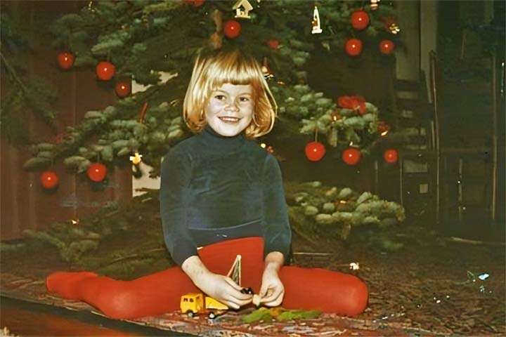 Claudia Maria Schiffer nasceu em 25 de agosto de 1970, na cidade de Rheinberg, na então Alemanha Ocidental.
