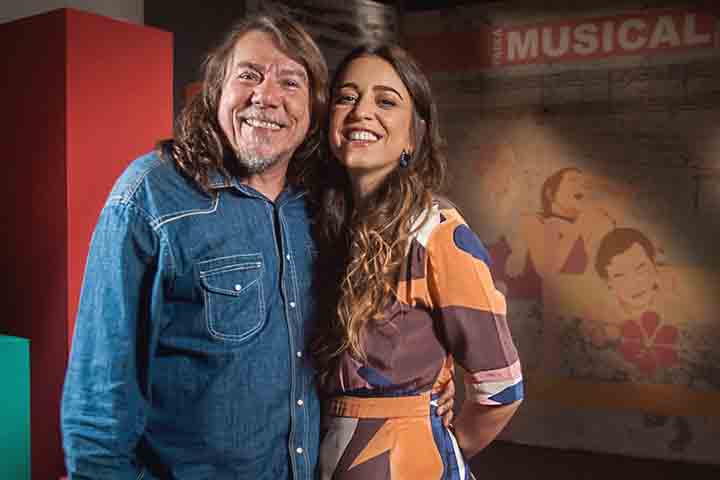 Nas décadas seguintes, Lenine seguiu acumulando trabalhos marcantes. Produziu discos de artistas como Maria Rita, Chico César e Pedro Luís e assinou trilhas. Ele também realizou turnês internacionais e celebrou 30 anos de carreira com uma série de projetos especiais. 
