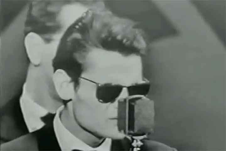 <p>Sua morte encerrou uma vida marcada por extremos, mas não apagou o impacto duradouro de sua obra. Décadas depois, seu trompete e sua voz continuam a ecoar como símbolos de um jazz íntimo, melancólico e profundamente humano.</p>
