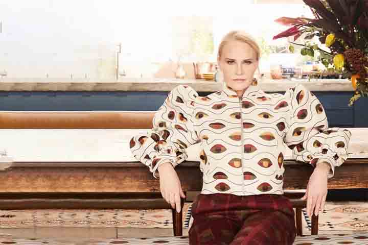 Em 2005, lançou o livro 