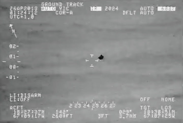 O 1º ato, por exemplo, detalha o notório incidente 