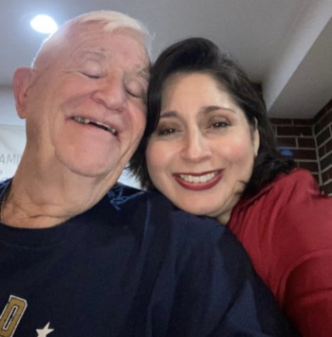 Homem de 74 anos se torna o mais velho do mundo a ser adotado - Reprodução/Guinness World Records