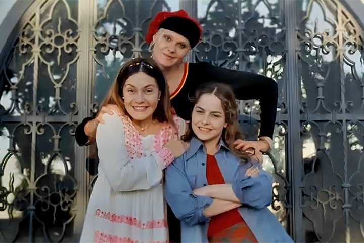 Pela performance nesse longa-metragem, Claudia Liz recebeu o prêmio de melhor atriz no Festival de Cartagena, na Colômbia. 
