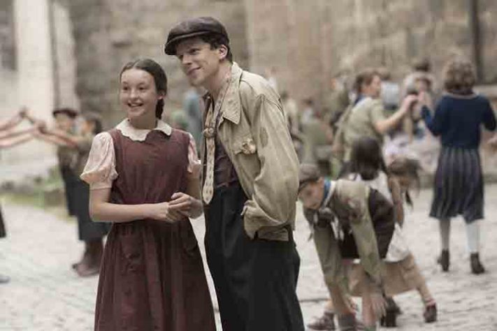 Atriz britânica Bella Ramsey