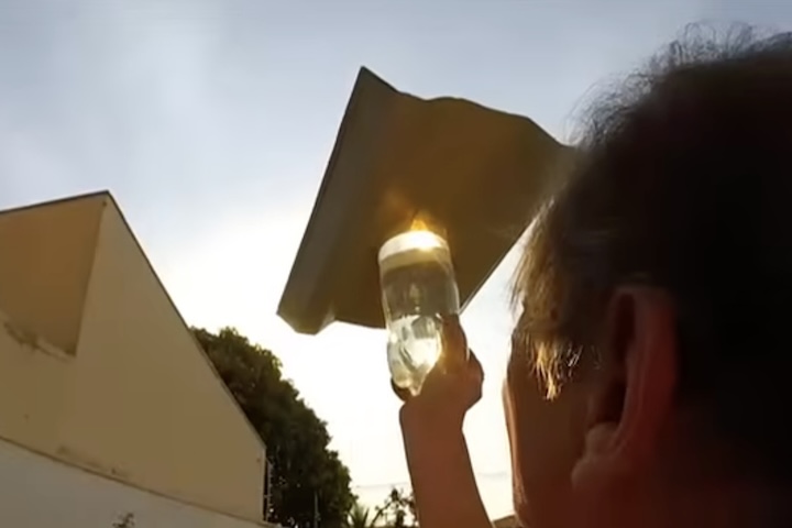 O inventor mantém a tecnologia aberta — ou seja, sem patente — para garantir sua reprodução em larga escala. 