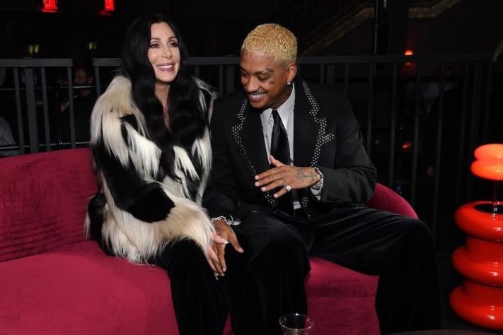 Cantora Cher e o namorado Alexander 'AE' Edwards - Reprodução Instagram @cher