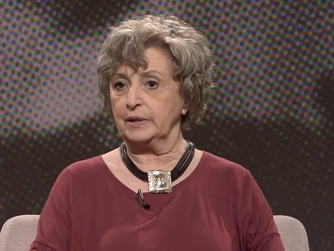 Em sua vida pessoal, Ana Lúcia Torre foi casada três vezes. Com o segundo marido, teve um filho, o baixista Pedro Lobo, nascido em 1983, quando ela tinha 40 anos.
