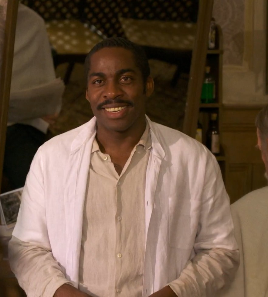 <p>Na emissora, ainda atuou em outras novelas, como “Lado a Lado” e “Insensato Coração”. Em “Lado a Lado”, exibida em 2012, interpretou o capoeirista Zé Maria e fez par romântico com Camila Pitanga. A novela ganhou o Emmy Internacional de Melhor Telenovela.</p>
