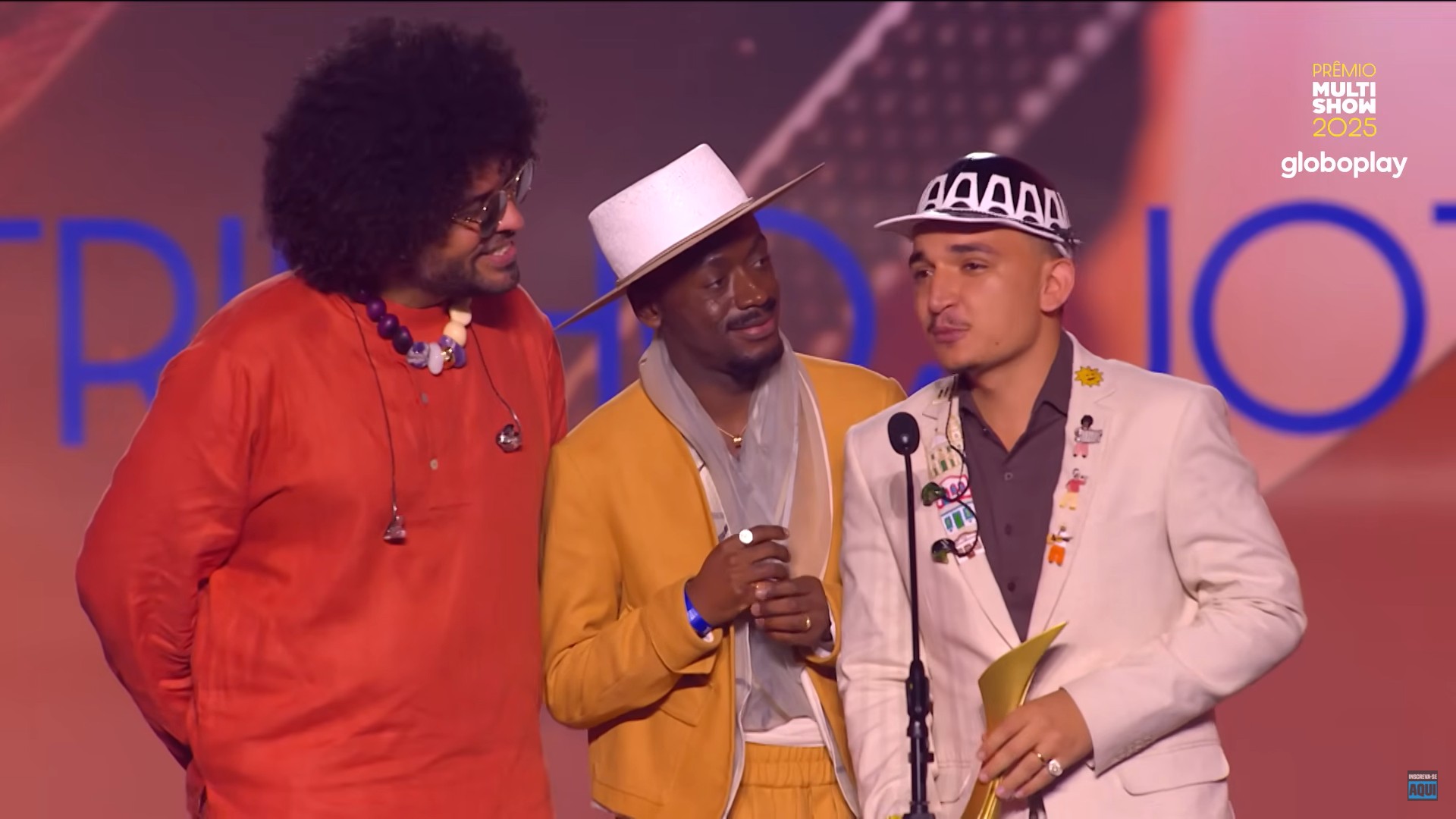 Capa do Ano: A premiação para a Capa do Ano foi entregue ao projeto “Dominguinho”, de João Gomes, Mestrinho e Jota.pê, que demonstrou excelência visual. 
