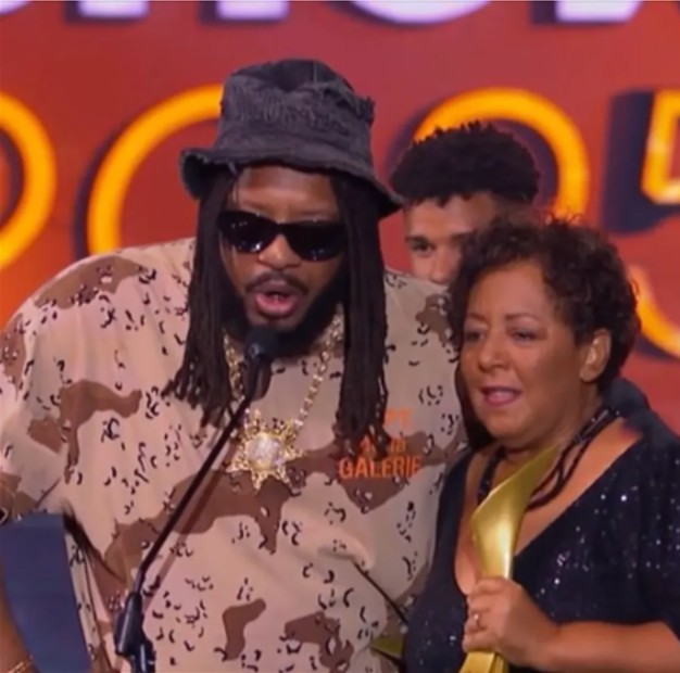 Música Urbana do Ano: A Música Urbana do Ano foi Cacos de Vidro (sample: Esperar pra ver), de BK, Kolo e Evinha.
