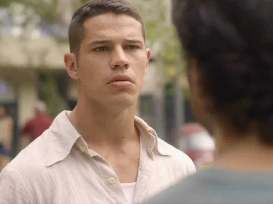 Em 2014, interpretou Pedro, antagonista da novela das 19h 