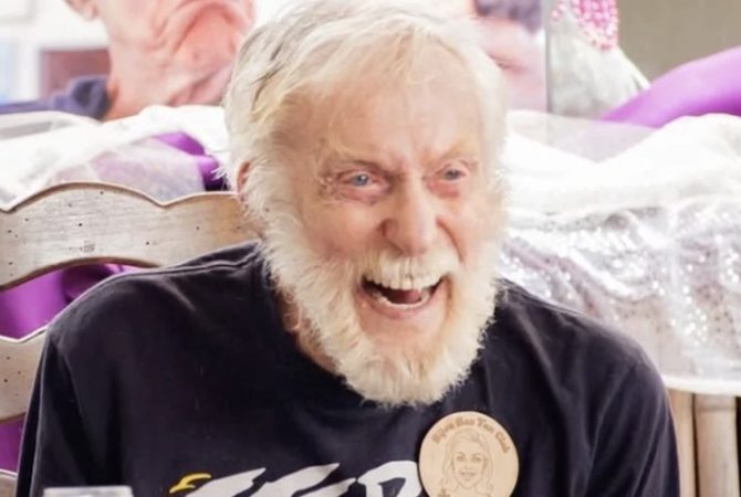 Um século de vida e ‘segredo para a juventude’: lenda de Hollywood, Dick Van Dyke completa 100 anos