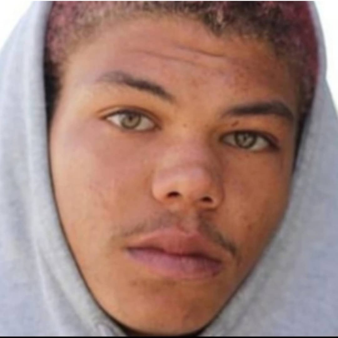 Francisco, que trabalha como auxiliar de cozinha, pretende no futuro estudar gastronomia na Itália.
