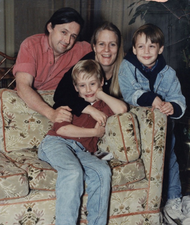 Foi em 2004 que decidiu se afastar de Hollywood. Ele já havia solicitado ao pai uma pausa no trabalho, mas não foi atendido. Com a separação dos pais, Culkin conseguiu romper a tutela deles sobre sua carreira e finanças. Ele também afirmou que o pai o pressionava a atuar mediante ameaças.
