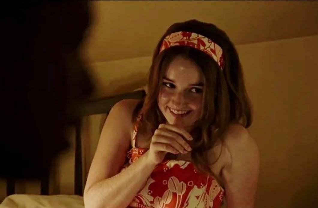 Com projetos em expansão e reconhecimento crescente, Kaitlyn Dever segue como uma das presenças mais fortes de sua geração. Sua combinação de talento, disciplina e sensibilidade aponta para uma carreira duradoura. O futuro promete ainda mais profundidade e impacto em suas escolhas.

