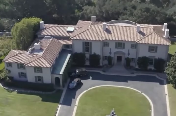 Mansão da cantora Cher, em Malibu - Reprodução 