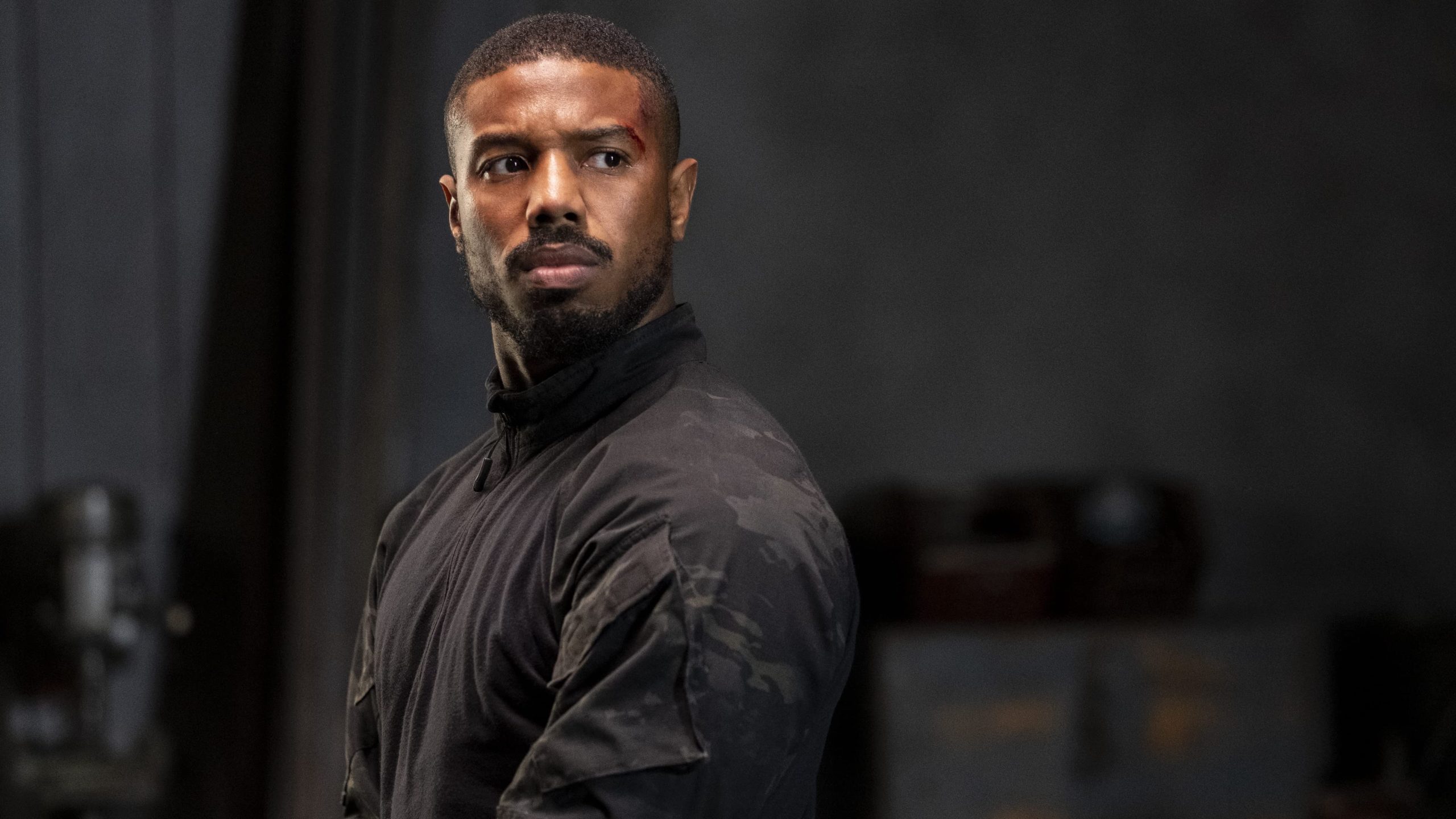 Em “Sem Remorso”, lançado em 2021, Michael B. Jordan viveu John Kelly. O filme é baseado na obra de Tom Clancy e acompanha um agente militar envolvido em uma operação internacional.
