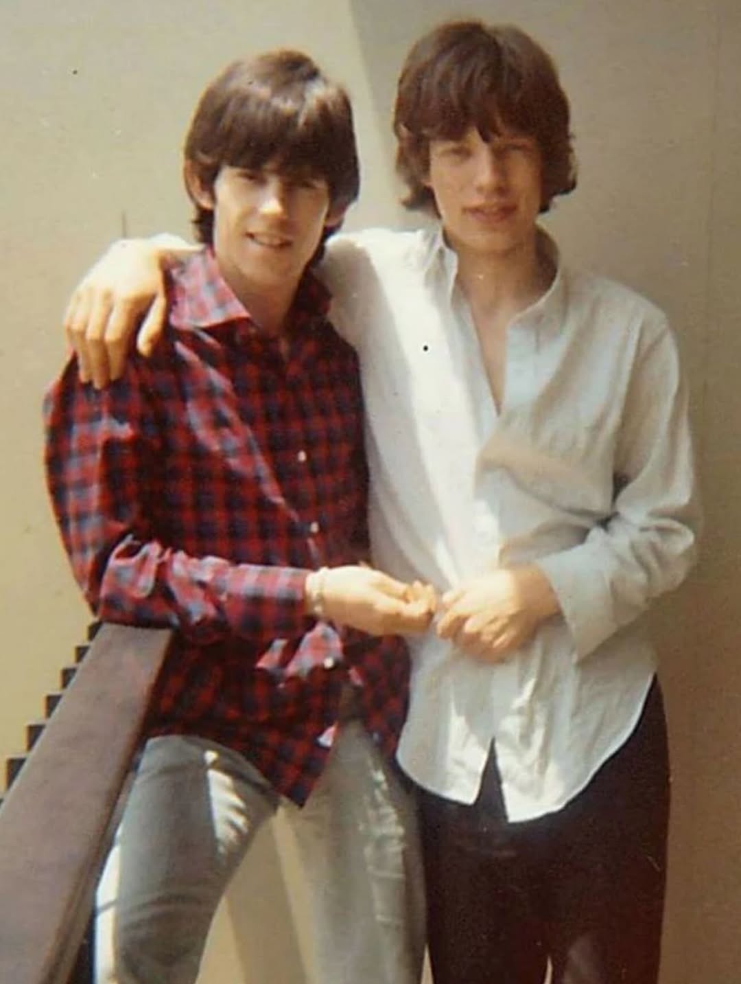 Sua parceria de composição com Mick Jagger se tornou uma das mais duradouras da história do rock e ficou conhecida como “The Glimmer Twins”.
