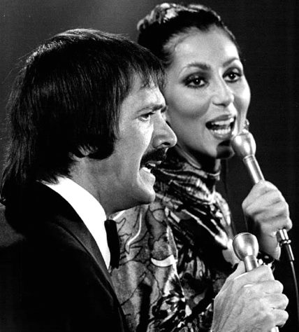 Sonny Bono e Cher - Wikimedia Commons/CBS