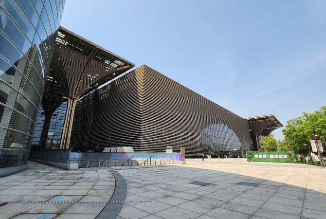 Mais de um milhão de livros: com estantes até o teto, Tianjin tem a mais incrível biblioteca do mundo