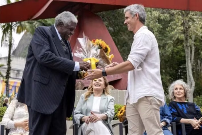 Tony Tornado é incluído em Calçada da Fama dos Estúdios Globo - Globo/Fábio Rocha