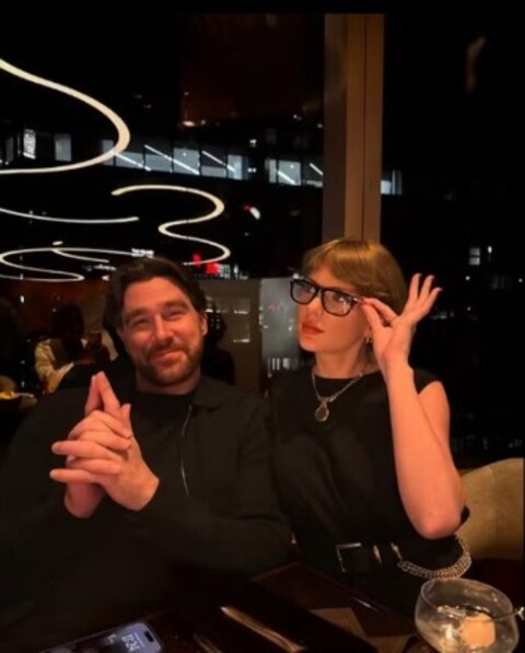 Inicialmente, Swift e Kelce planejavam uma celebração reservada apenas para familiares e amigos mais chegados. Ao revisar a lista de convidados, contudo, perceberam a necessidade de um espaço maior. Isso levou o casal a reconsiderar o formato do evento.