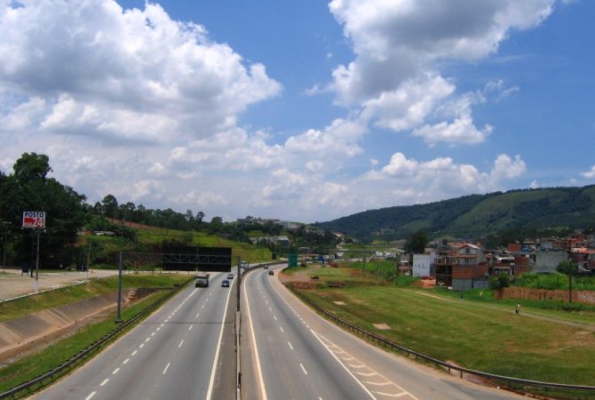 Rodovia ganha nome de Silvio Santos em São Paulo