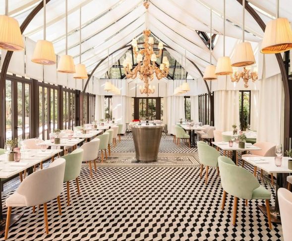 O segundo lugar ficou com o Il Carpaccio, situado no hotel Royal Monceau, em Paris, e comandado pelos chefs Oliver Piras e Alessandra Del Favero. 